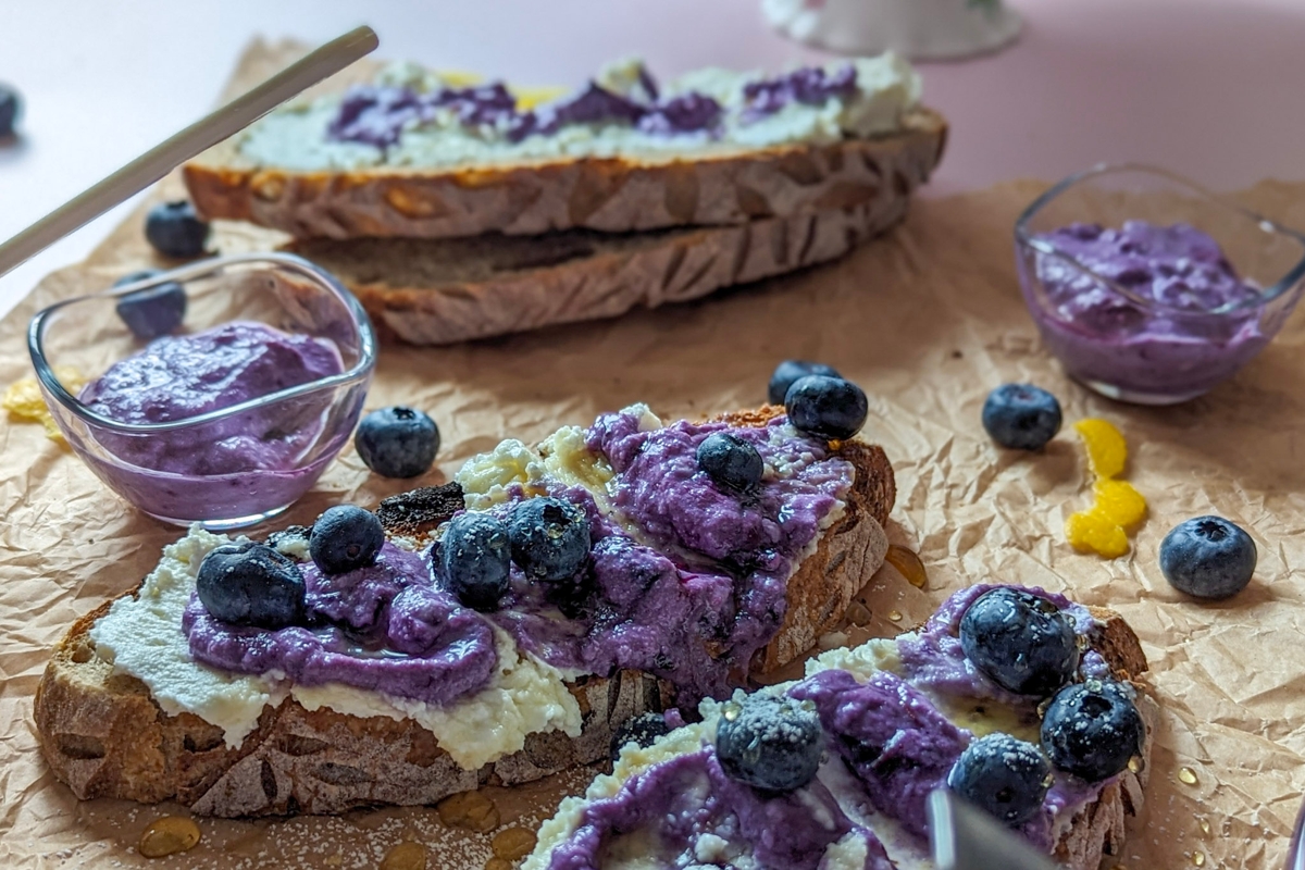 Blueberry ricotta toast - Candyflosslife