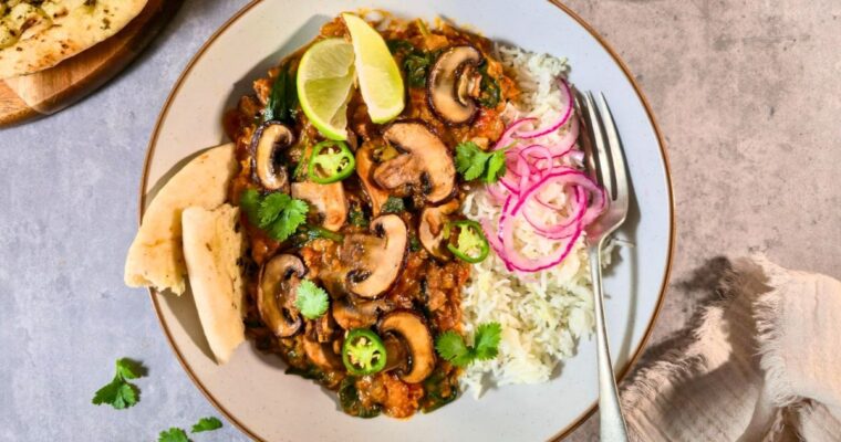 Spinach and Mushroom Curry